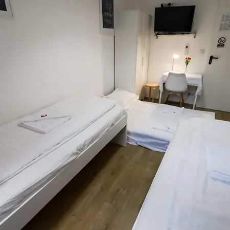 Apartment Pest-port 4 For 16 Person Budapest