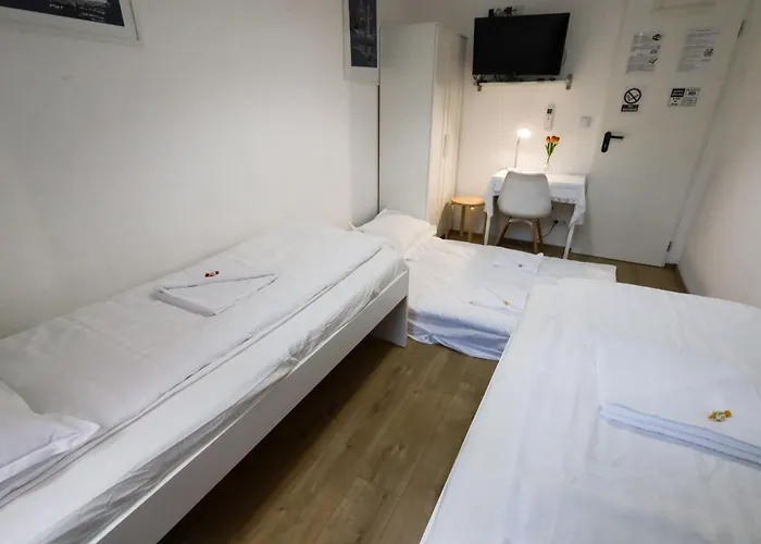 Apartament Pest-port 4 For 16 Person Budapesta